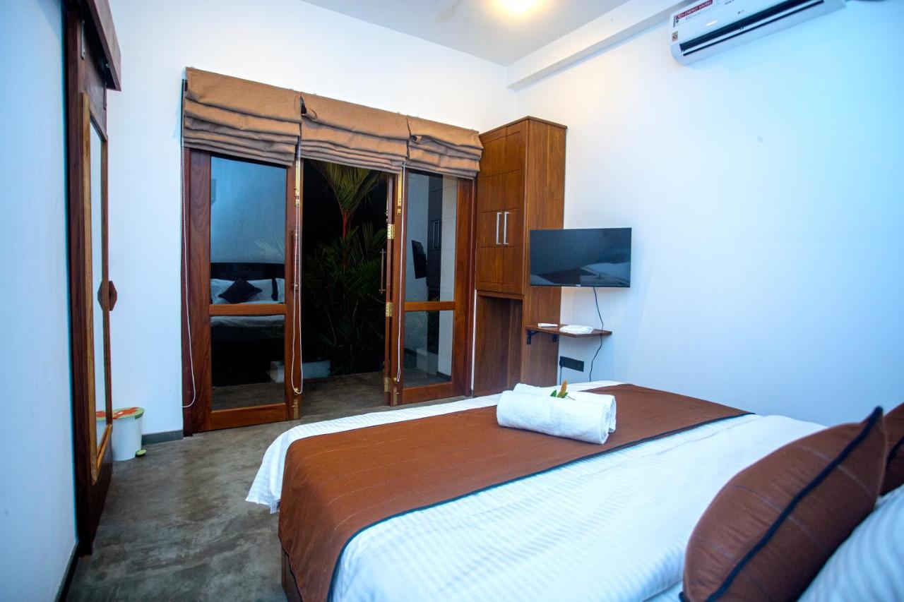 The Shades Galle Exterior foto